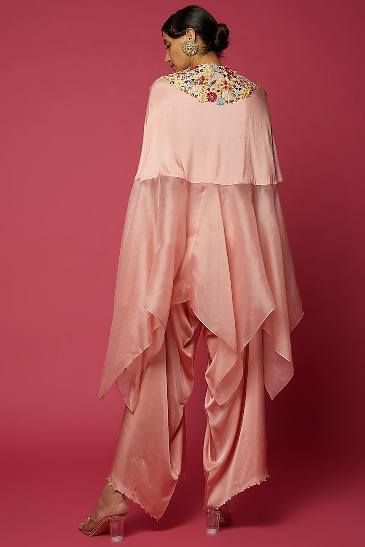 Pink Dupion Embroidered Cape Set by Minaxi Dadoo at Pernia's Pop Up Shop