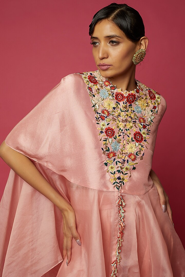 Pink Dupion Embroidered Cape Set by Minaxi Dadoo at Pernia's Pop Up Shop