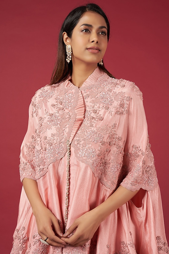 Pink Dupion Embroidered Cape Set by Minaxi Dadoo at Pernia's Pop Up Shop
