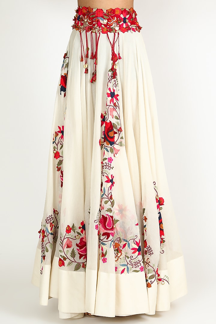 White Embroidered Skirt Set by Minaxi Dadoo at Pernia's Pop Up Shop