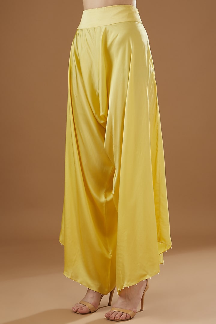 Yellow Dupion & Organza Hankey Cape Set by Minaxi Dadoo at Pernia's Pop Up Shop