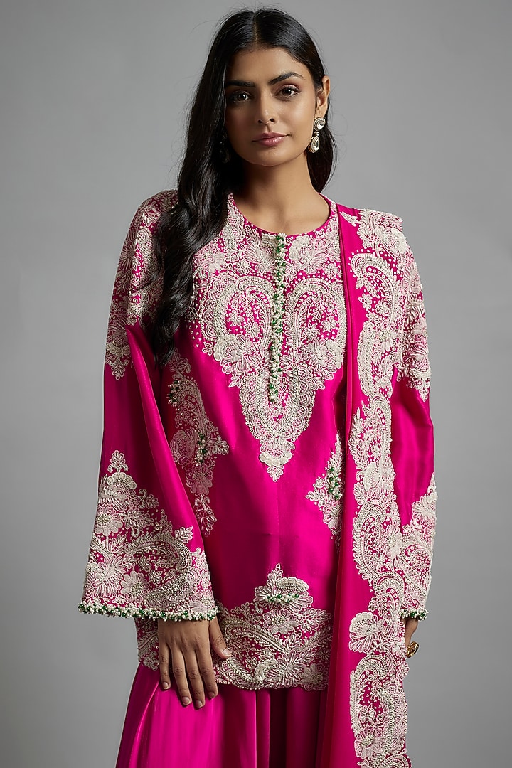 Rani Pink China Dupion Thread Work Kurta Set by Minaxi Dadoo at Pernia's Pop Up Shop