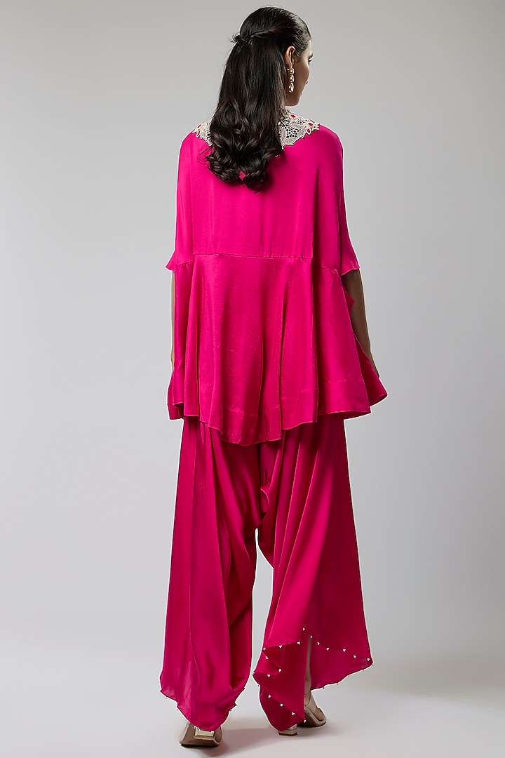Rani Pink Dupion Embroidered Cape Set by Minaxi Dadoo at Pernia's Pop Up Shop