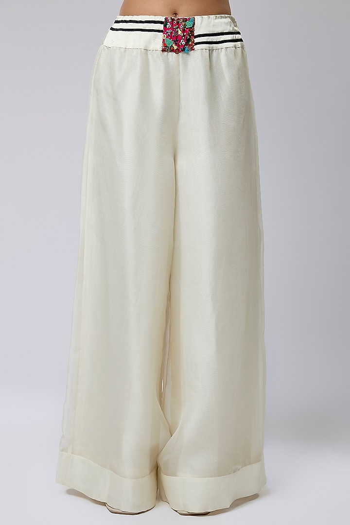 Ivory Silk Cape Set by Minaxi Dadoo at Pernia's Pop Up Shop