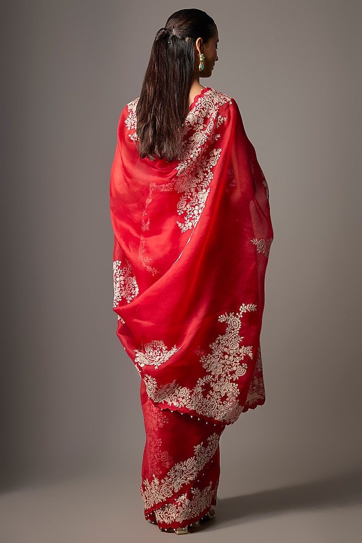 Red Organza Thread Embroidered Reception Saree Set by Minaxi Dadoo at Pernia's Pop Up Shop
