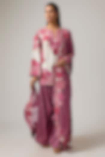 Ivory & Rani Pink Chanderi Thread Work Kurta Set by Minaxi Dadoo at Pernia's Pop Up Shop