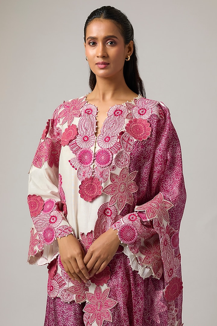 Ivory & Rani Pink Chanderi Thread Work Kurta Set by Minaxi Dadoo at Pernia's Pop Up Shop