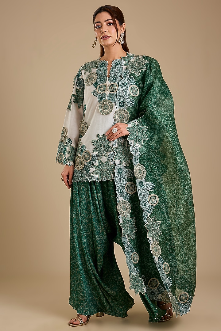 Green & Ivory Chanderi Kurta Set by Minaxi Dadoo at Pernia's Pop Up Shop