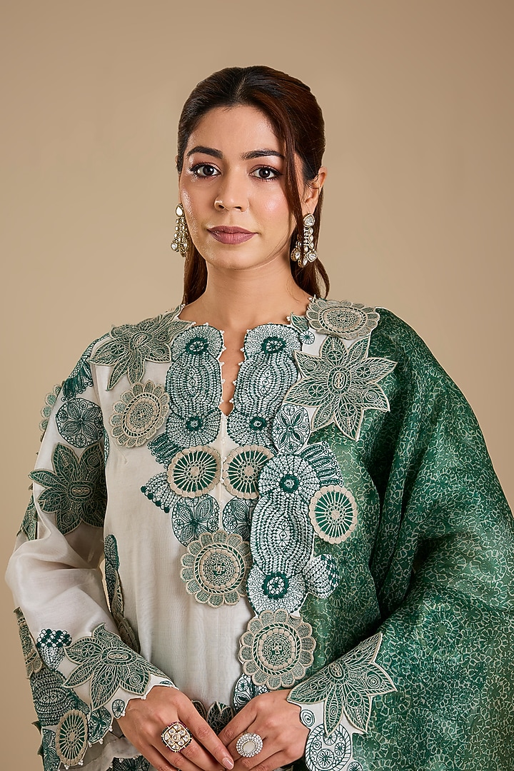 Green & Ivory Chanderi Kurta Set by Minaxi Dadoo at Pernia's Pop Up Shop