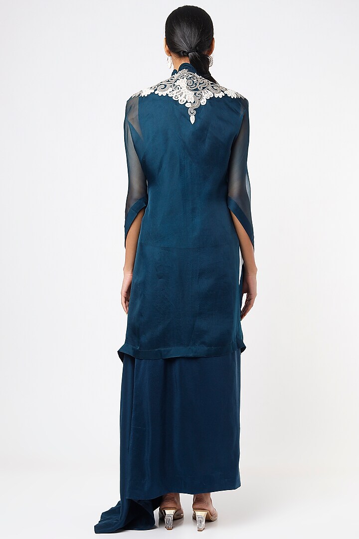 Midnight Embroidered Cape Set by Minaxi Dadoo at Pernia's Pop Up Shop