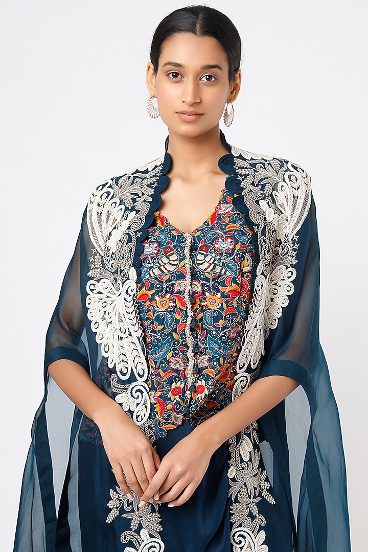 Midnight Embroidered Cape Set by Minaxi Dadoo at Pernia's Pop Up Shop
