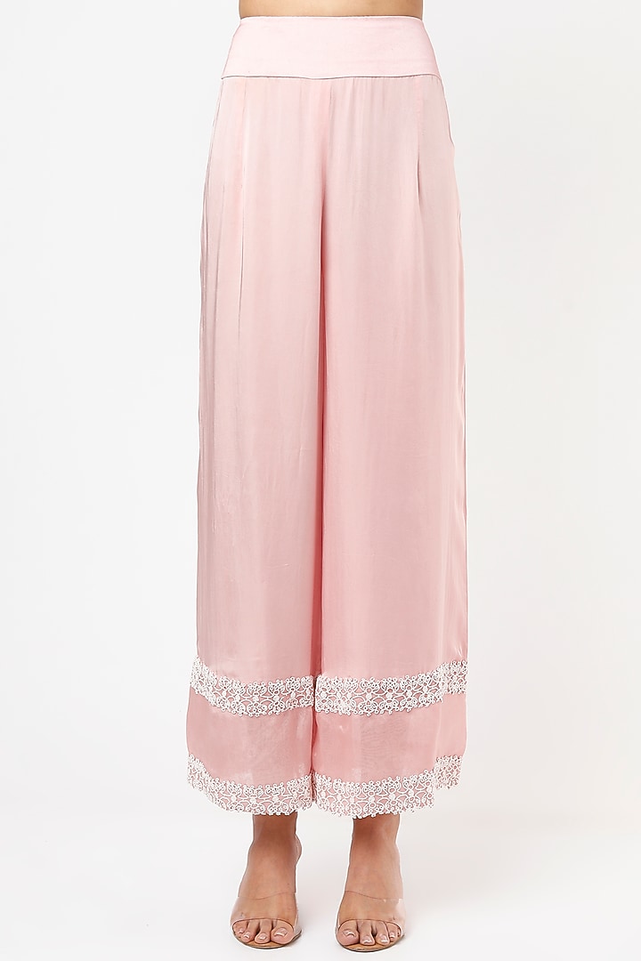 Pink Embroidered Kurta Set by Minaxi Dadoo at Pernia's Pop Up Shop