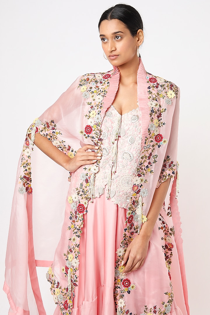 Pink Embroidered Cape Set by Minaxi Dadoo at Pernia's Pop Up Shop