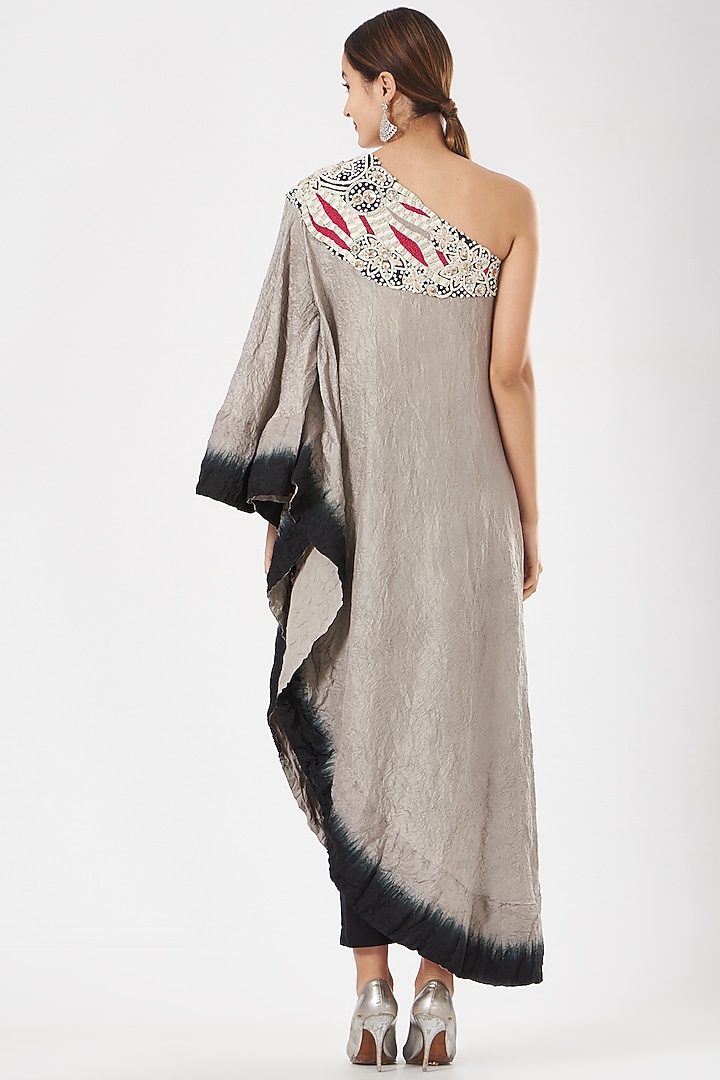 Grey Dupion Silk One Shoulder Kurta Set by Minaxi Dadoo at Pernia's Pop Up Shop