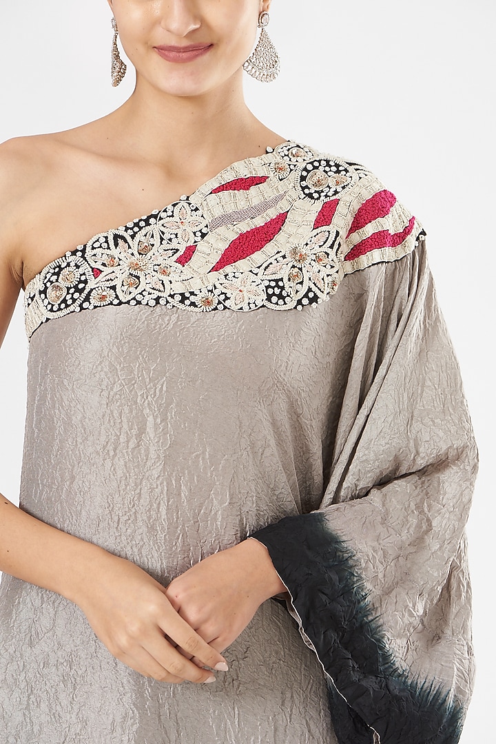 Grey Dupion Silk One Shoulder Kurta Set by Minaxi Dadoo at Pernia's Pop Up Shop