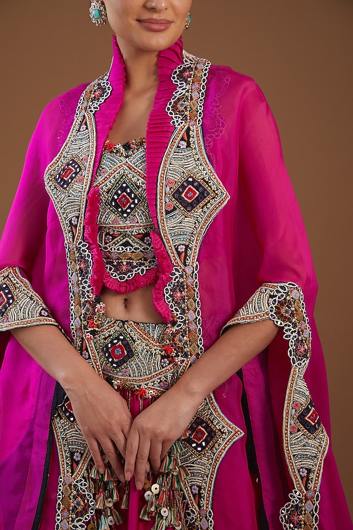 Rani Pink Organza Embroidered Cape Set by Minaxi Dadoo at Pernia's Pop Up Shop