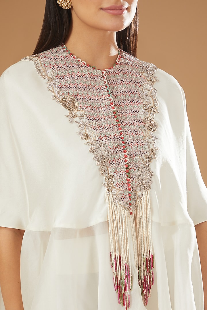 Ivory Dupion Embroidered Cape Set by Minaxi Dadoo at Pernia's Pop Up Shop
