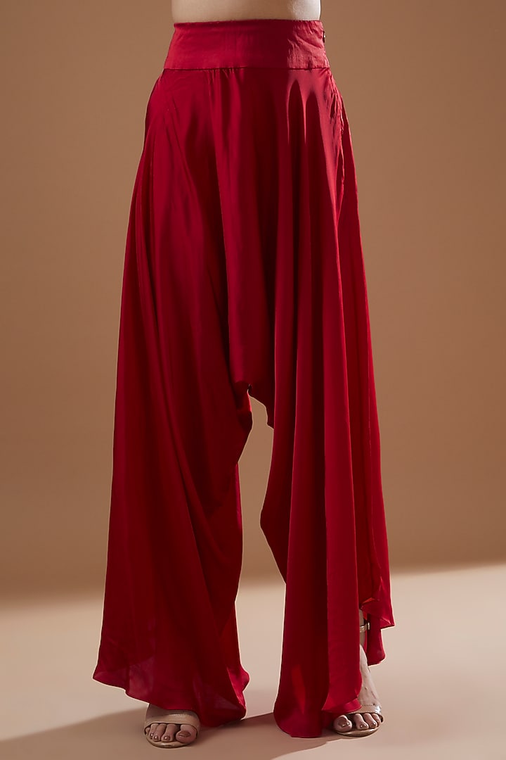 Red Dupion Embroidered Kurta Set by Minaxi Dadoo at Pernia's Pop Up Shop