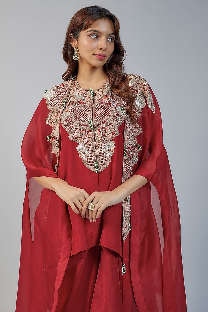 Red Silk & Organza Sequins Embroidered Cape Set by Minaxi Dadoo at Pernia's Pop Up Shop