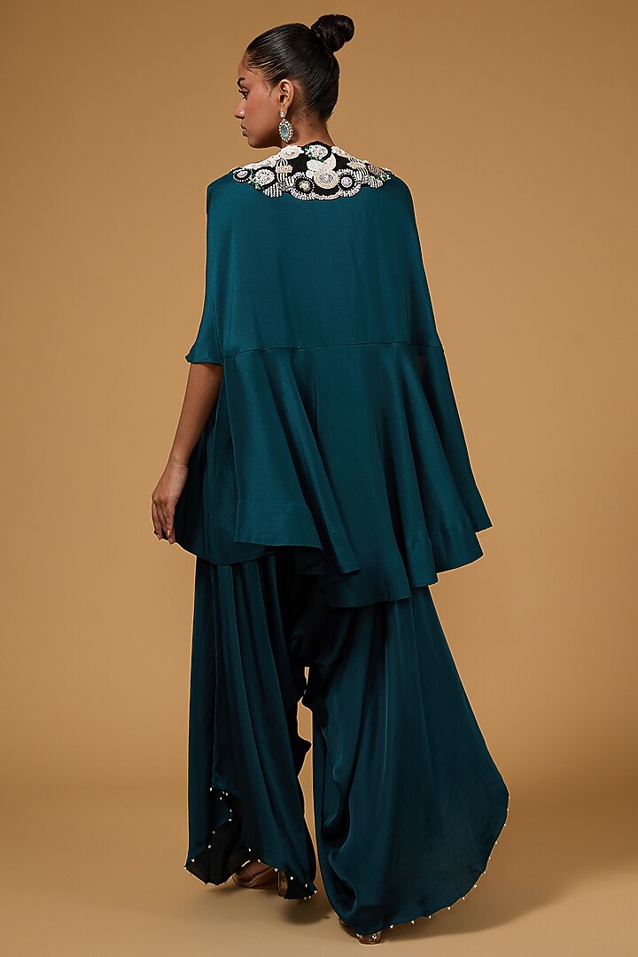 Peacock Blue Georgette Thread Work Cape Set by Minaxi Dadoo at Pernia's Pop Up Shop