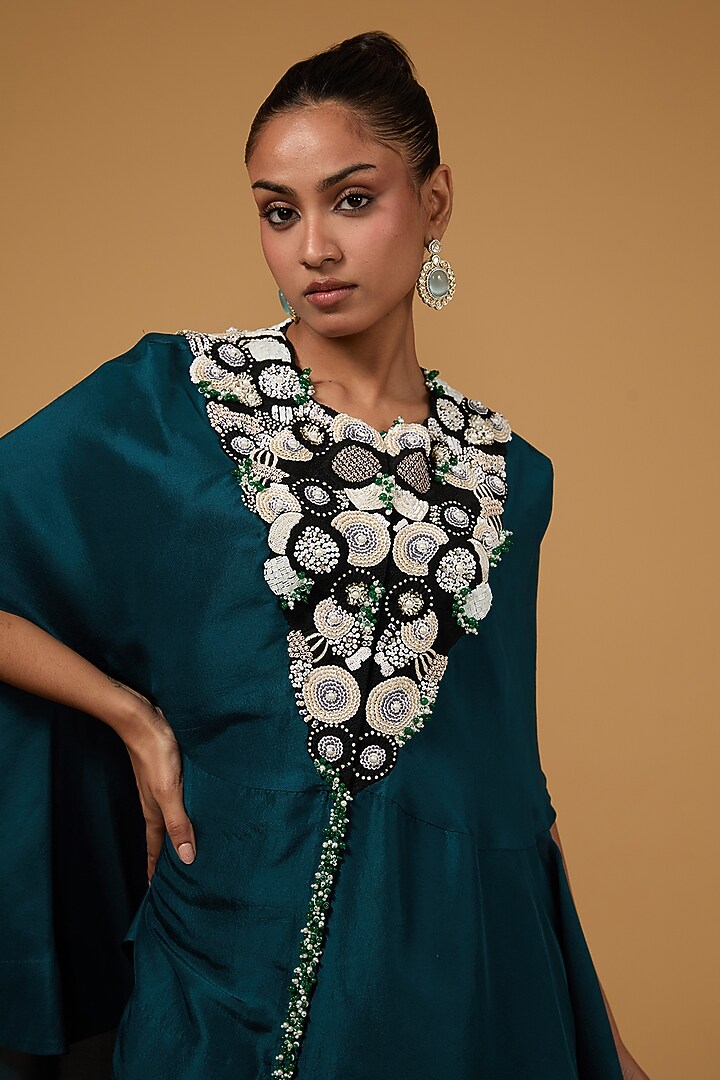Peacock Blue Georgette Thread Work Cape Set by Minaxi Dadoo at Pernia's Pop Up Shop
