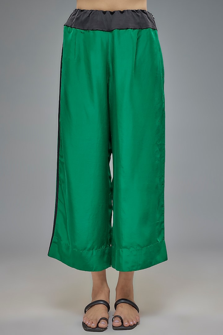 Green Satin Embroidered Kaftan Set by Minaxi Dadoo at Pernia's Pop Up Shop