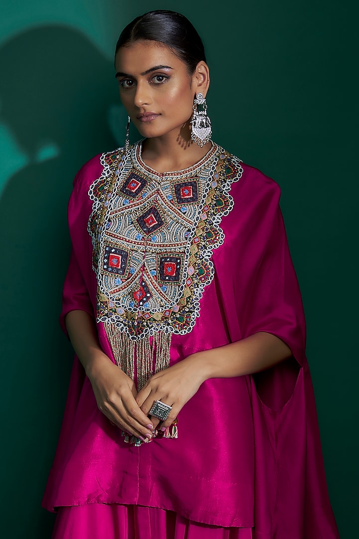 Rani Pink Dupion Cape Set by Minaxi Dadoo at Pernia's Pop Up Shop