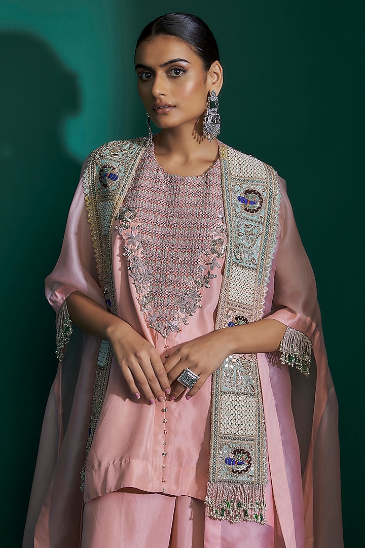 Fresh Pink Dupion Thread Work Short Kurta Set by Minaxi Dadoo at Pernia's Pop Up Shop