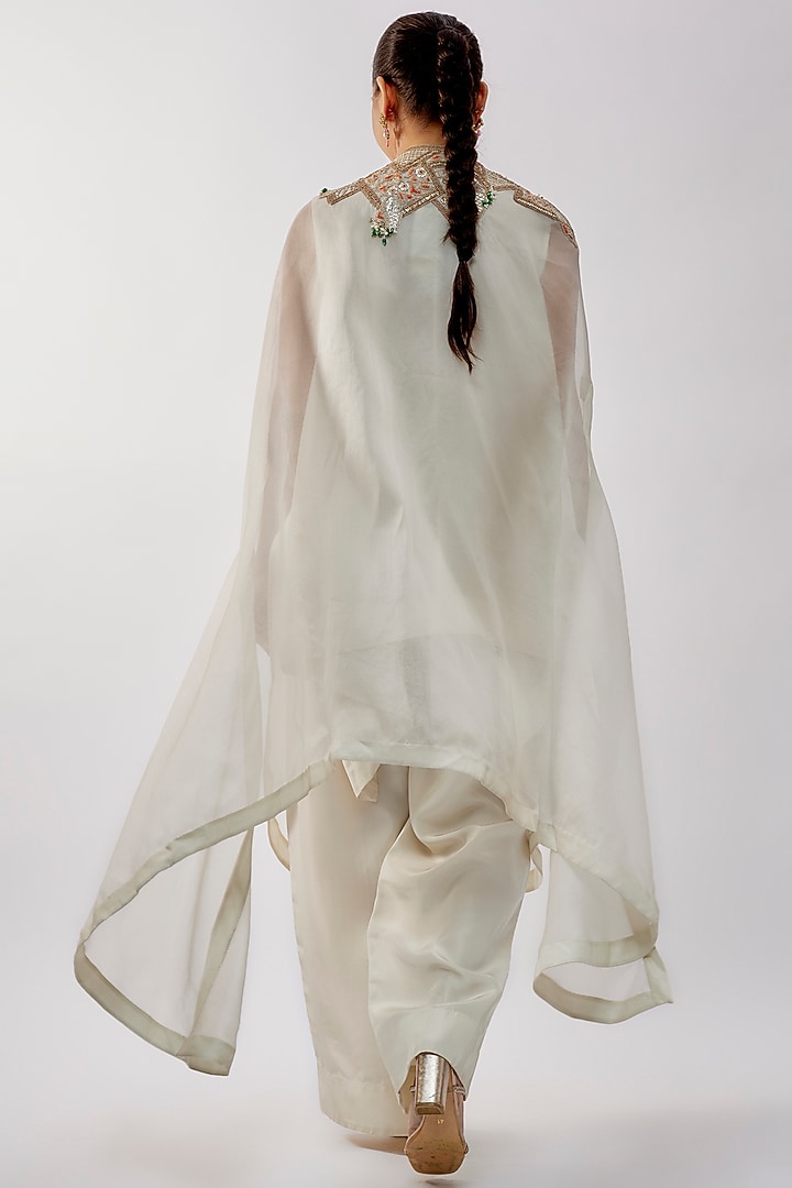 Ivory Silk Sequins Work Short Kurta Set by Minaxi Dadoo at Pernia's Pop Up Shop