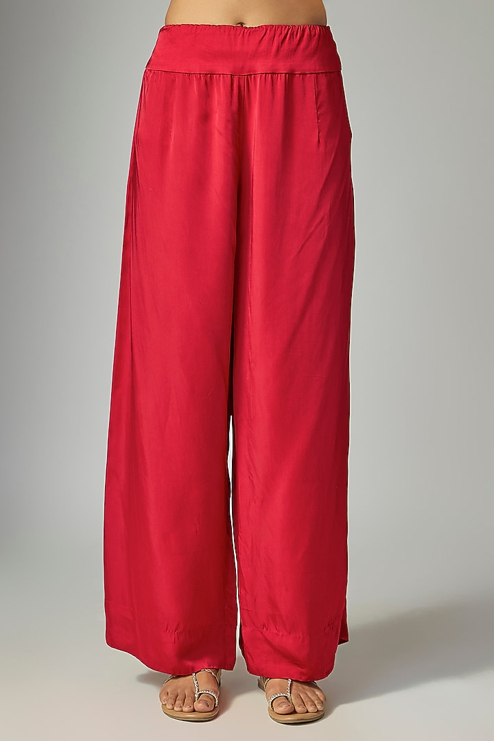 Red Dupion Silk Embroidered Straight Kurta Set by Minaxi Dadoo at Pernia's Pop Up Shop