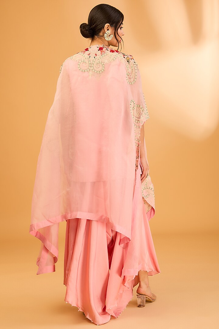 Pink Dupion Threadwork Short Kurta Set by Minaxi Dadoo at Pernia's Pop Up Shop