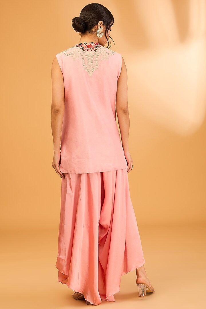 Pink Dupion Threadwork Short Kurta Set by Minaxi Dadoo at Pernia's Pop Up Shop