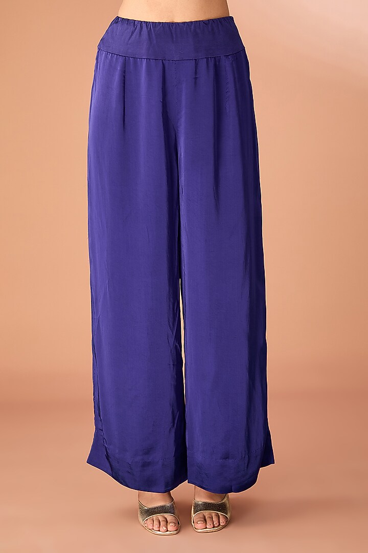 Violet Dupion Thread & Sequins Embroidered Kurta Set by Minaxi Dadoo at Pernia's Pop Up Shop