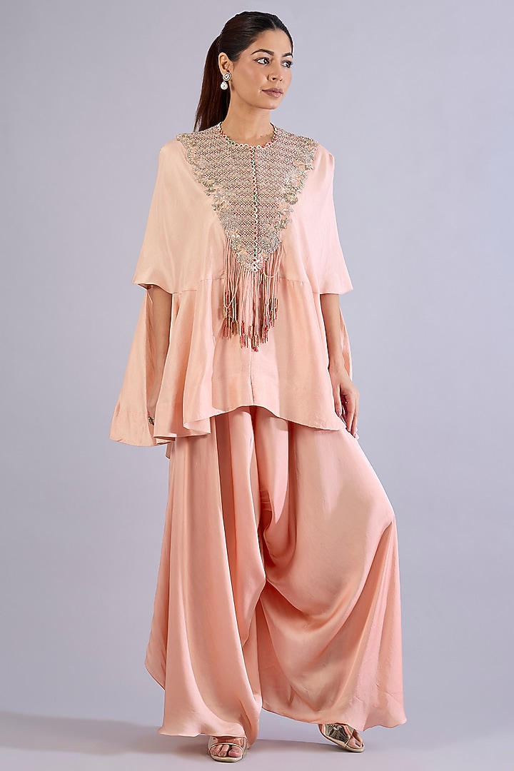 Pink Dupion Silk Thread Work Cape Set by Minaxi Dadoo at Pernia's Pop Up Shop