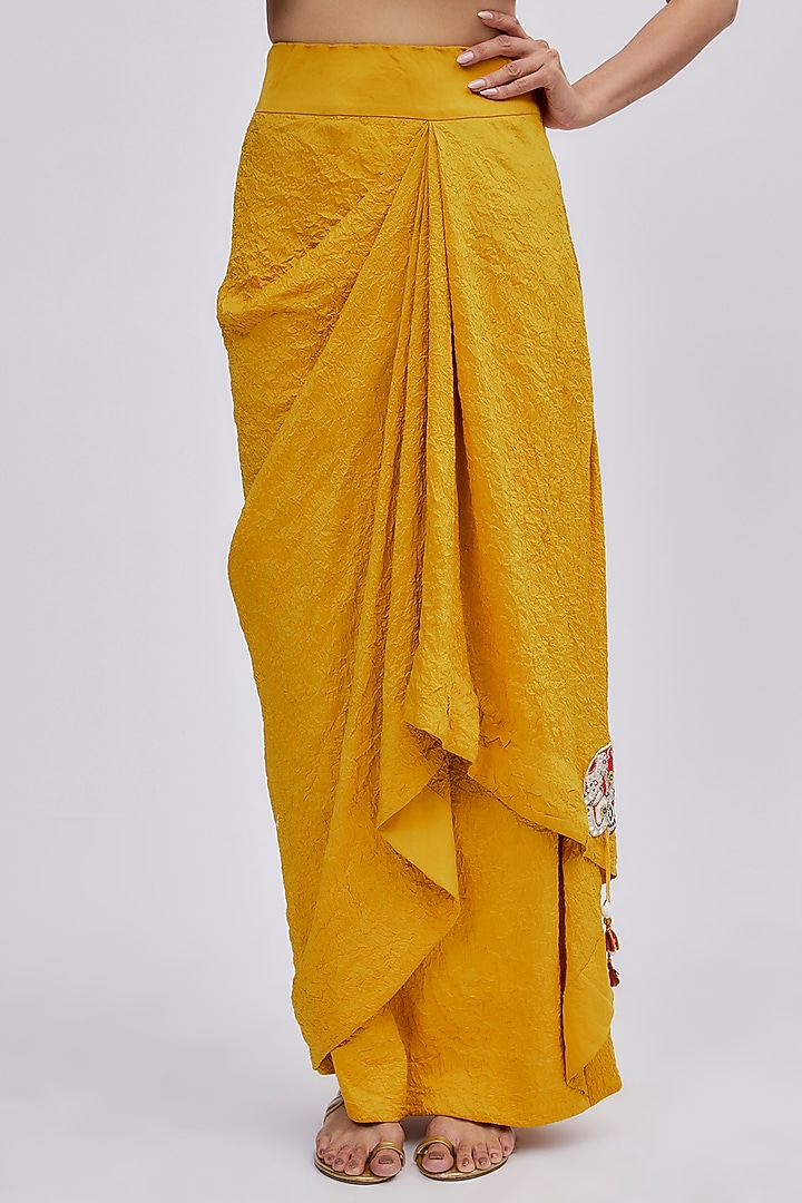 Yellow Dupion Embroidered Cape Set by Minaxi Dadoo at Pernia's Pop Up Shop
