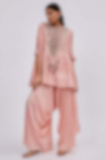 Pink Dupion Embroidered Cape Set by Minaxi Dadoo at Pernia's Pop Up Shop