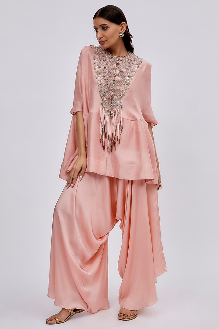 Pink Dupion Embroidered Cape Set by Minaxi Dadoo at Pernia's Pop Up Shop