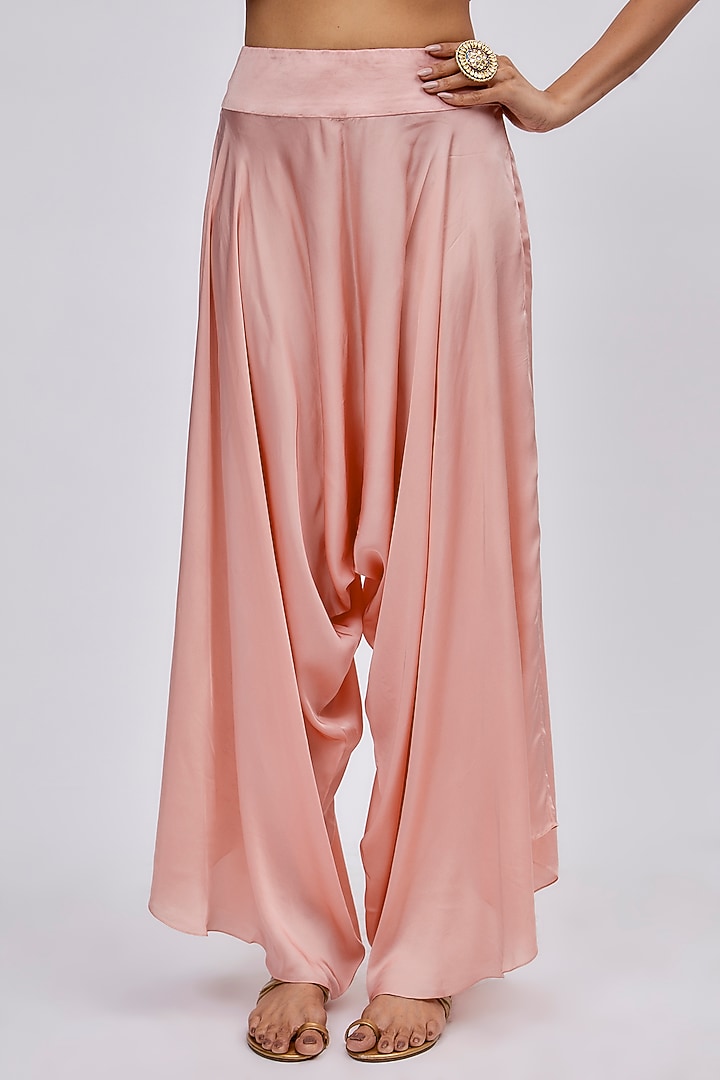 Pink Dupion Embroidered Cape Set by Minaxi Dadoo at Pernia's Pop Up Shop