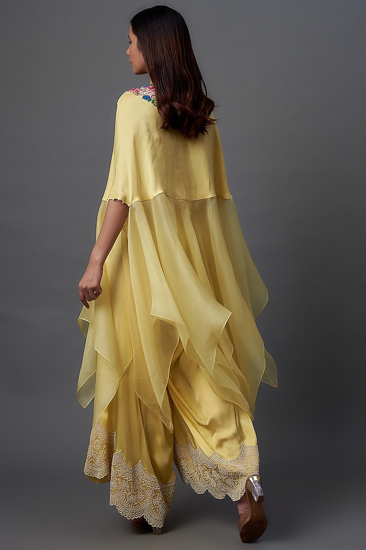 Yellow Dupion Embroidered Cape Set by Minaxi Dadoo at Pernia's Pop Up Shop
