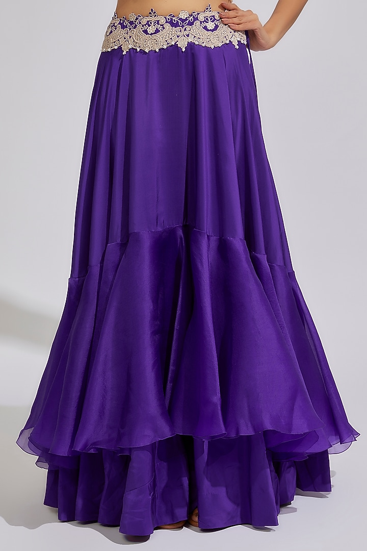 Violet Dupion Embroidered Cape Set by Minaxi Dadoo at Pernia's Pop Up Shop