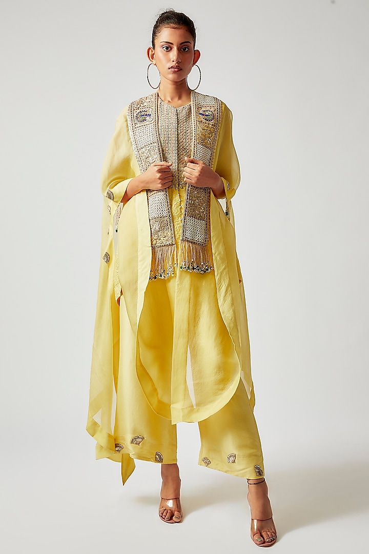 Yellow Dupion Embroidered Kurta Set by Minaxi Dadoo