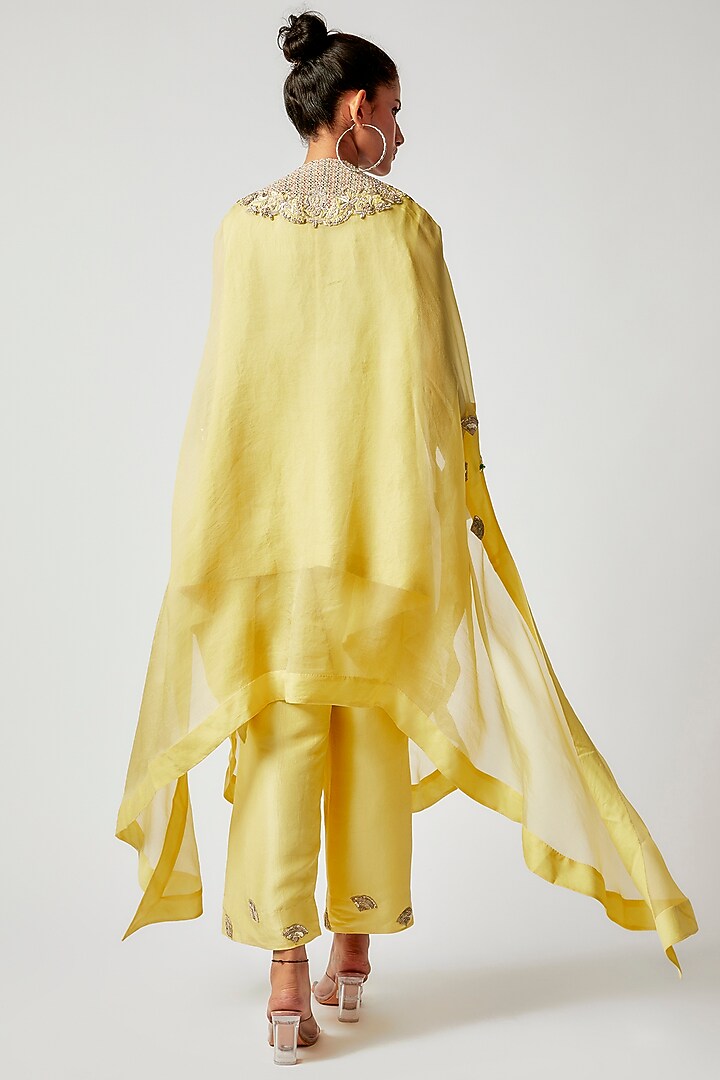 Yellow Dupion Embroidered Kurta Set by Minaxi Dadoo at Pernia's Pop Up Shop