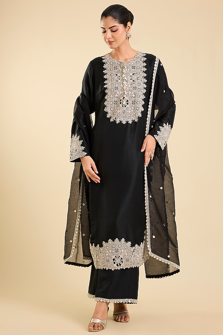 Black Dupion Thread Work Kurta Set by Minaxi Dadoo at Pernia's Pop Up Shop