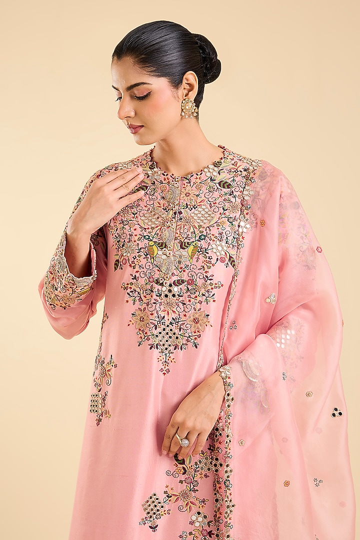 Blush Pink Dupion Thread Work Kurta Set by Minaxi Dadoo at Pernia's Pop Up Shop