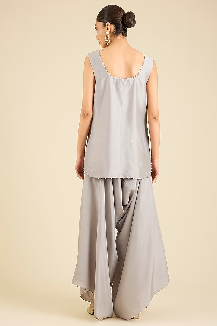 Steel Grey Organza Embroidered Cape Set by Minaxi Dadoo at Pernia's Pop Up Shop
