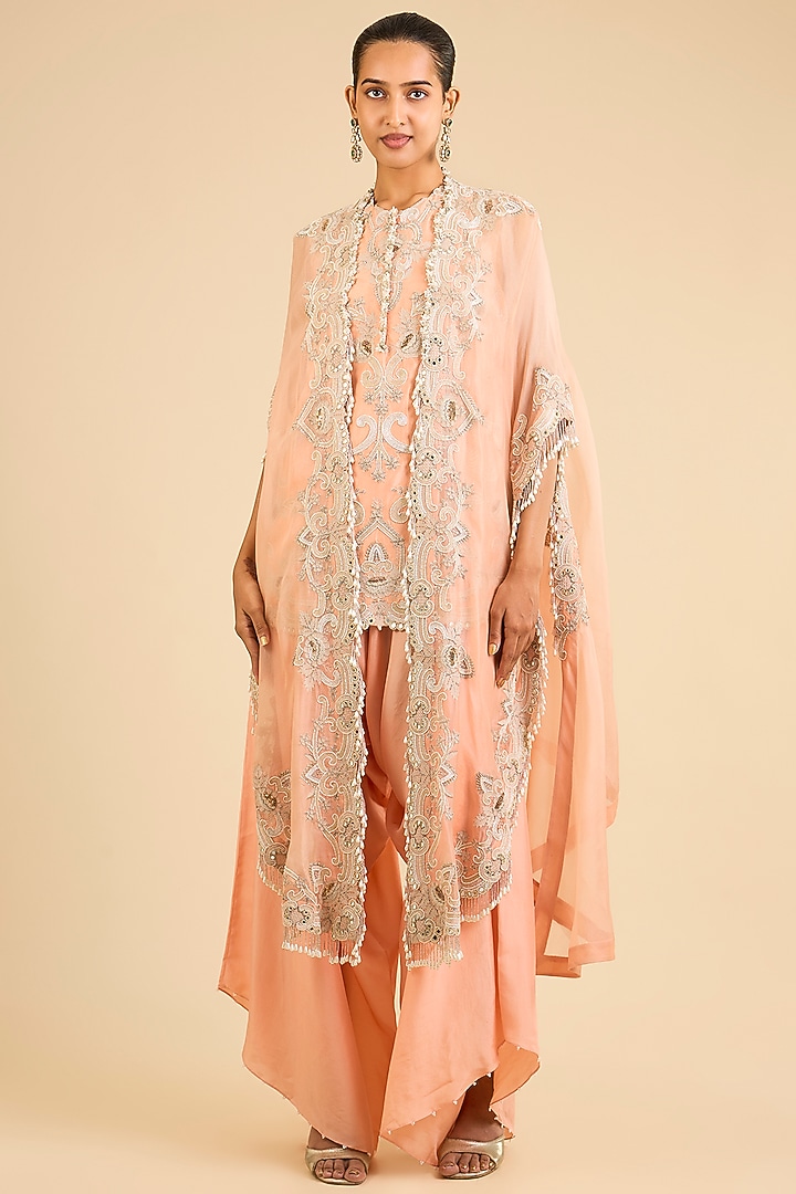 Peach Dupion Embroidered Short Kurta Set by Minaxi Dadoo at Pernia's Pop Up Shop