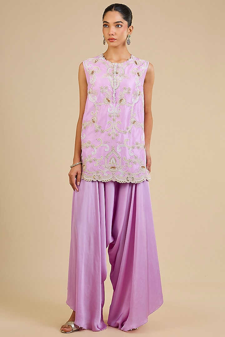 Lavender Dupion Embroidered Short Kurta Set by Minaxi Dadoo at Pernia's Pop Up Shop
