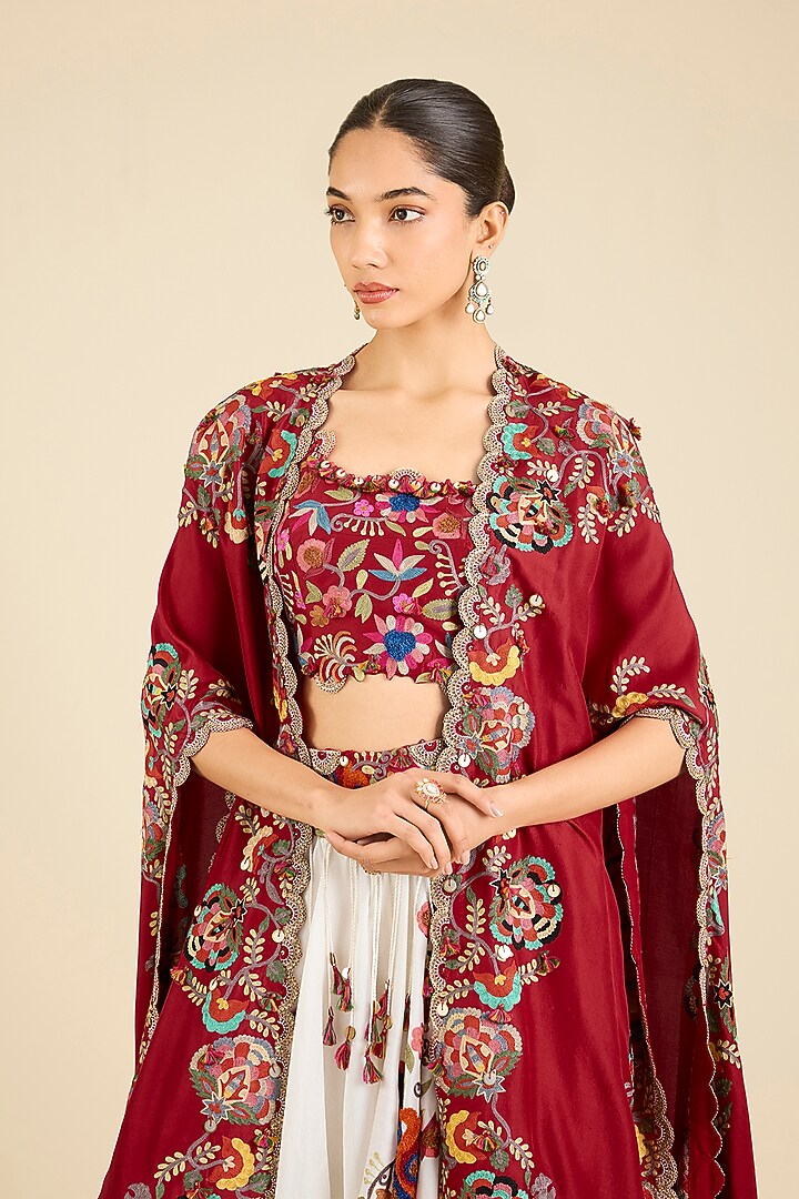 Red Dupion Thread Embroidered Cape Set by Minaxi Dadoo at Pernia's Pop Up Shop