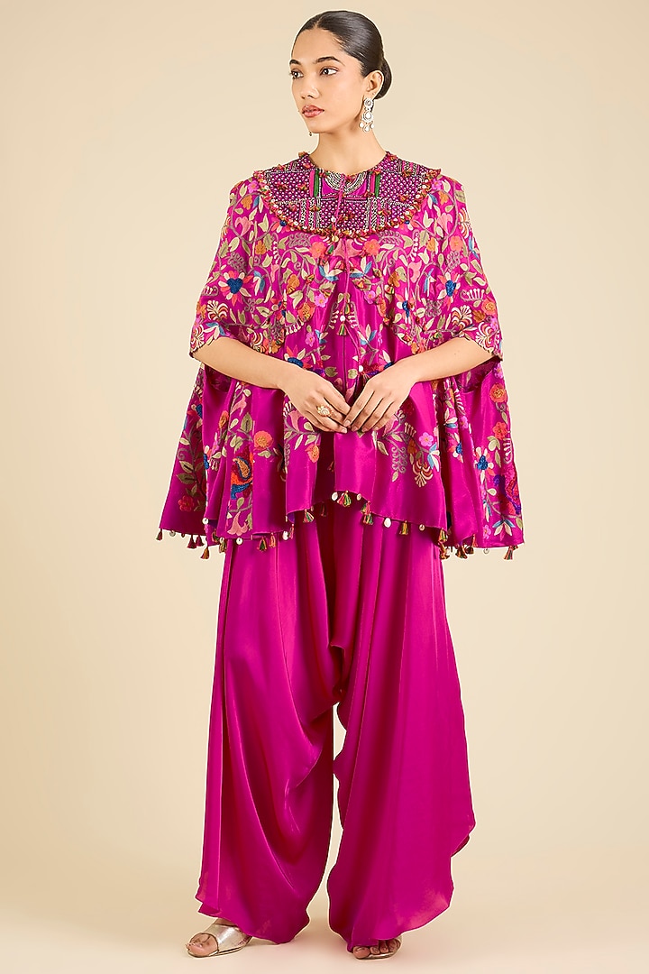 Pink Dupion & Satin Thread Embroidered Cape Set by Minaxi Dadoo at Pernia's Pop Up Shop