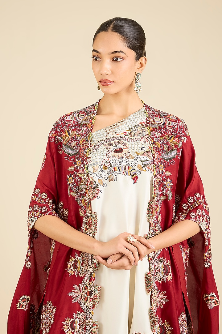 Maroon Dupion Silk Thread Embroidered Cape Set by Minaxi Dadoo at Pernia's Pop Up Shop